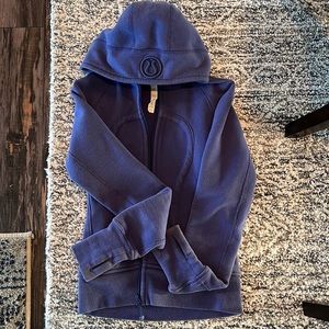 Lululemon scuba hoodie size 4